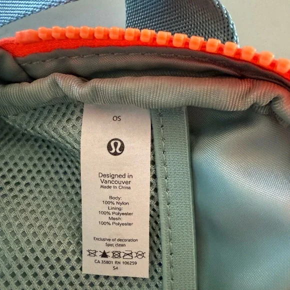 🌟Lululemon Everywhere Belt Bag ~ 1L - Picture 6 of 7